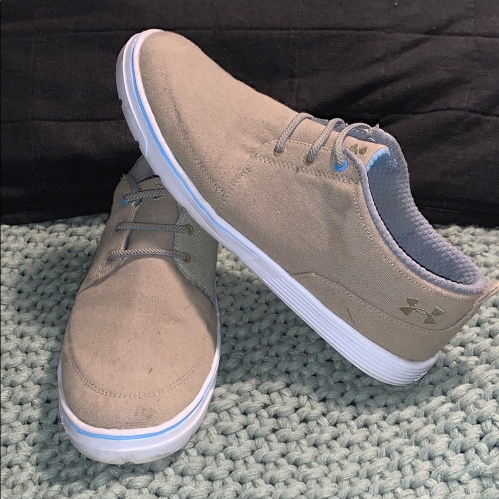 Men’s Under Armour size 10